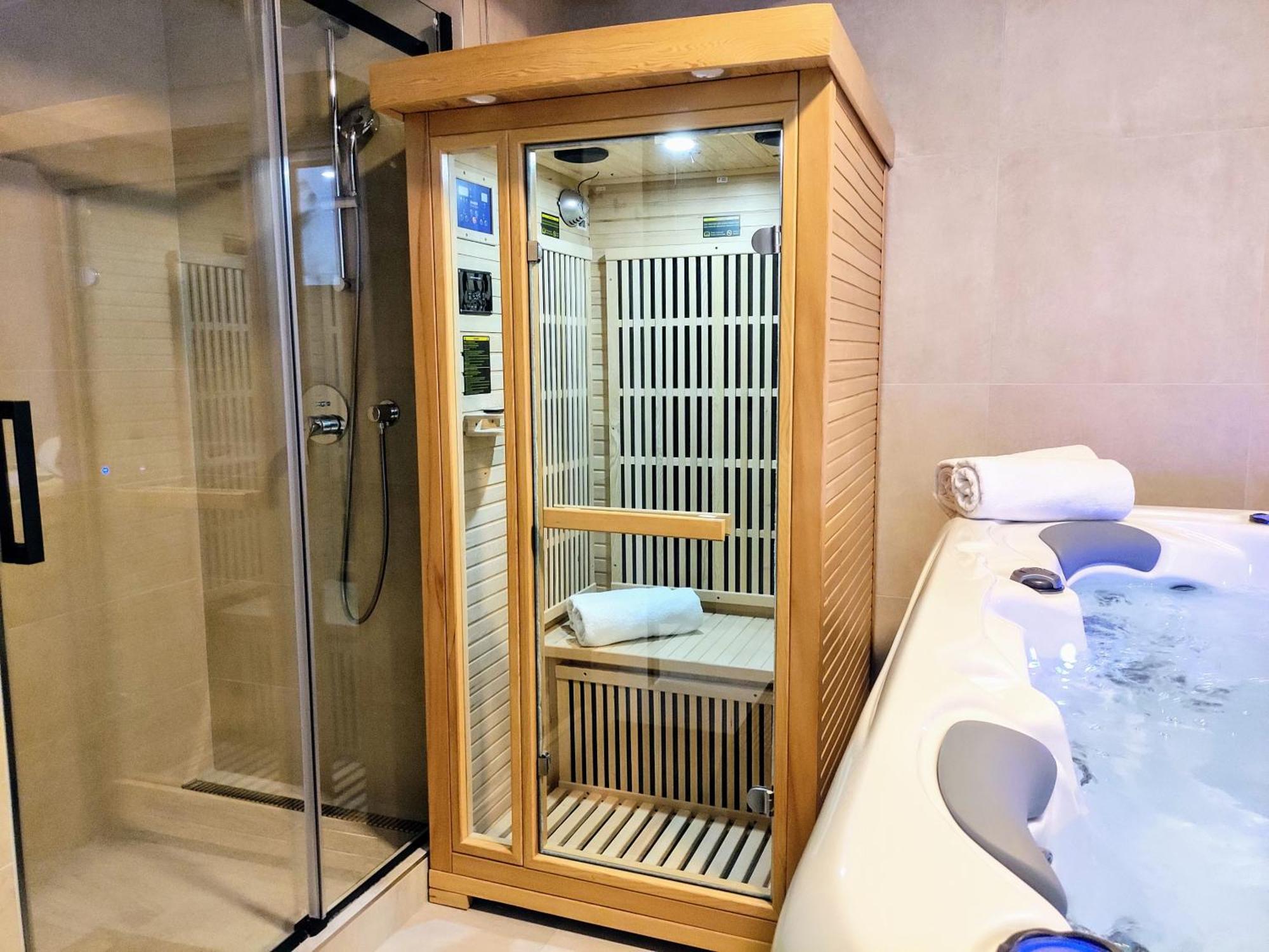 Grand Spa Harrachov - Wellness Luxusni Apartman S Velkou Virivkou, Saunou, Kuchyni A Venkovnim Posezenim V Centru Harrachova Bagian luar foto