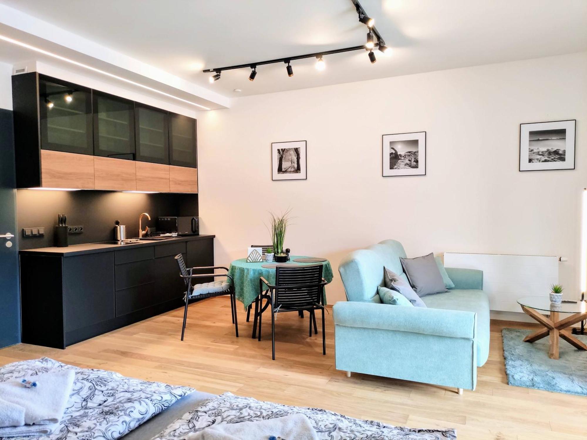 Grand Spa Harrachov - Wellness Luxusni Apartman S Velkou Virivkou, Saunou, Kuchyni A Venkovnim Posezenim V Centru Harrachova Bagian luar foto