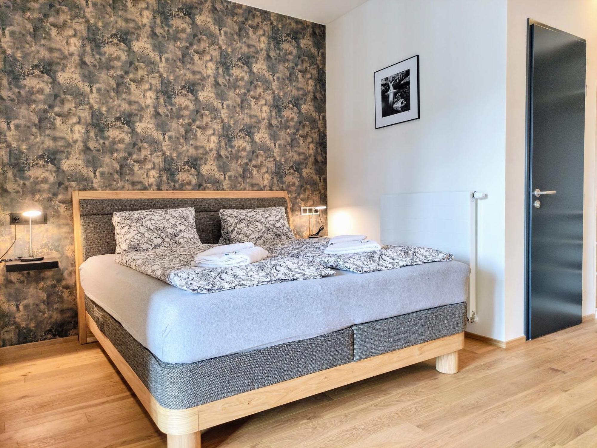 Grand Spa Harrachov - Wellness Luxusni Apartman S Velkou Virivkou, Saunou, Kuchyni A Venkovnim Posezenim V Centru Harrachova Ruang foto